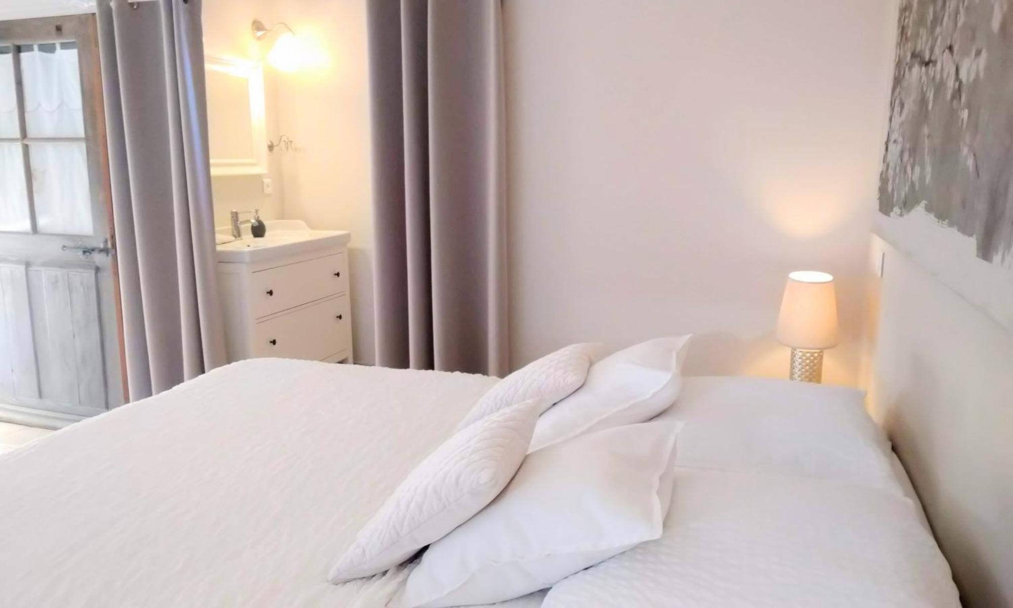 La Ferme Les Eybrachas Hotel Réauville Room photo
