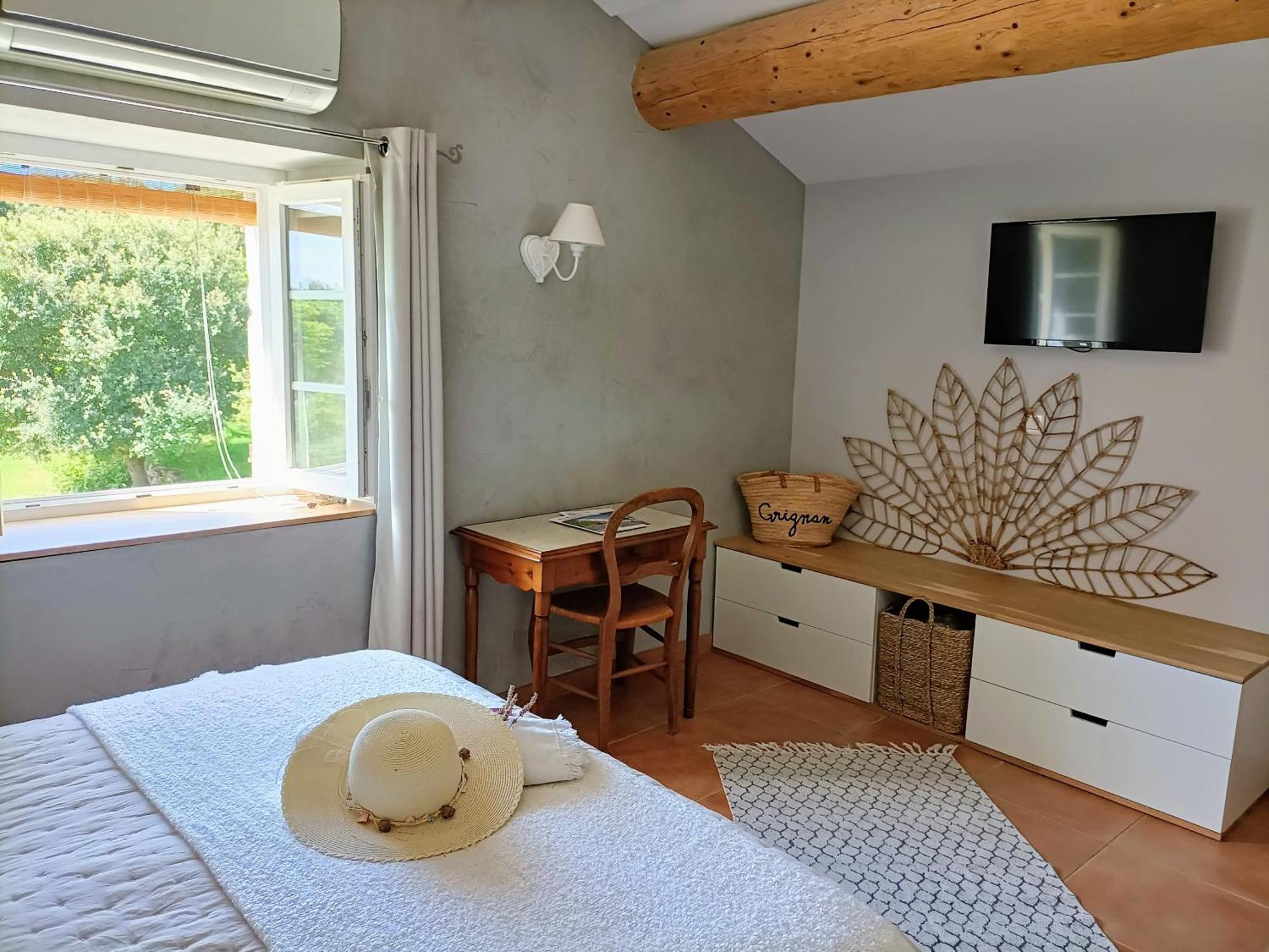 La Ferme Les Eybrachas Hotel Réauville Room photo